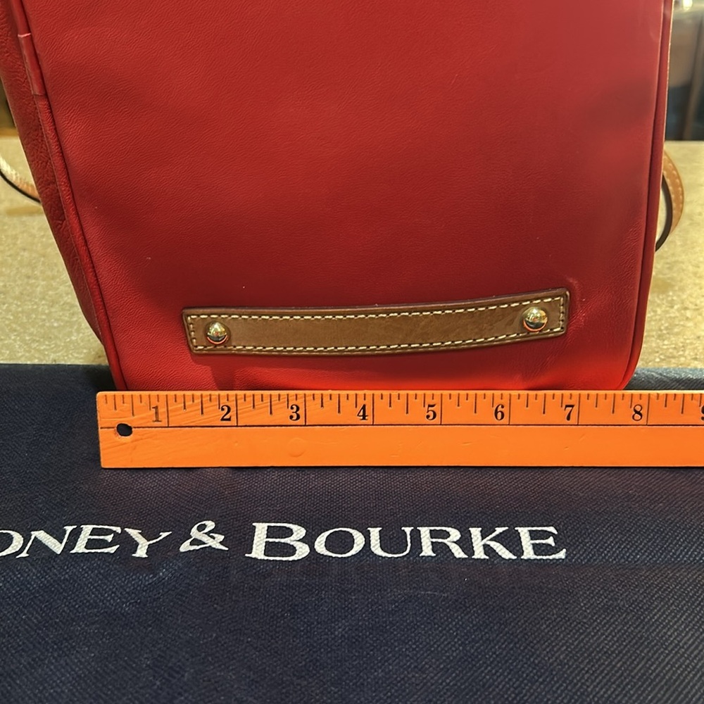 Dooney & Bourke O-ring Red & White Leather Big Shopper Tote - Picture 6 of 16